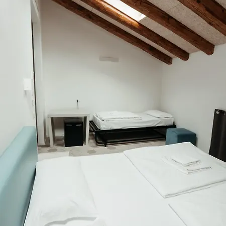 Hostel Casali Τεργέστη